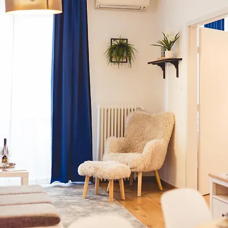 Victoria's Danube View Apartment