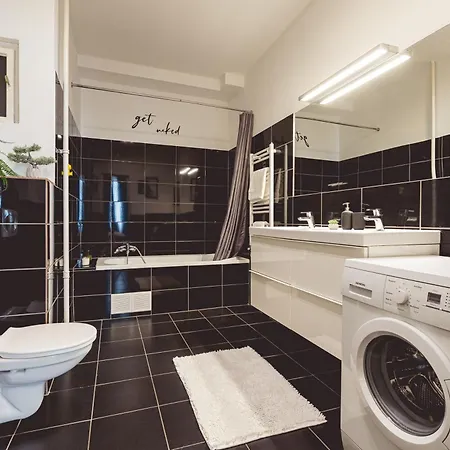 Victoria's Danube View Apartment