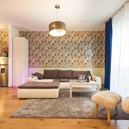 Victoria's Danube View