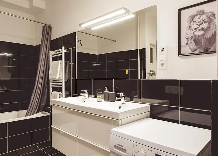 Victoria's Danube View بودابست