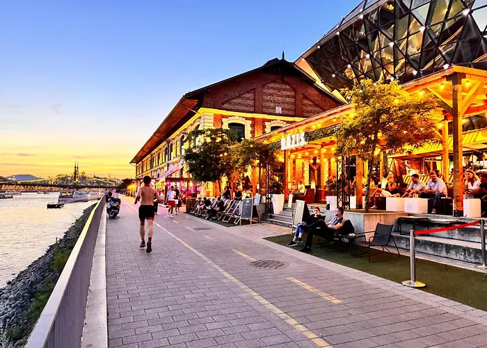 شقة Victoria's Danube View